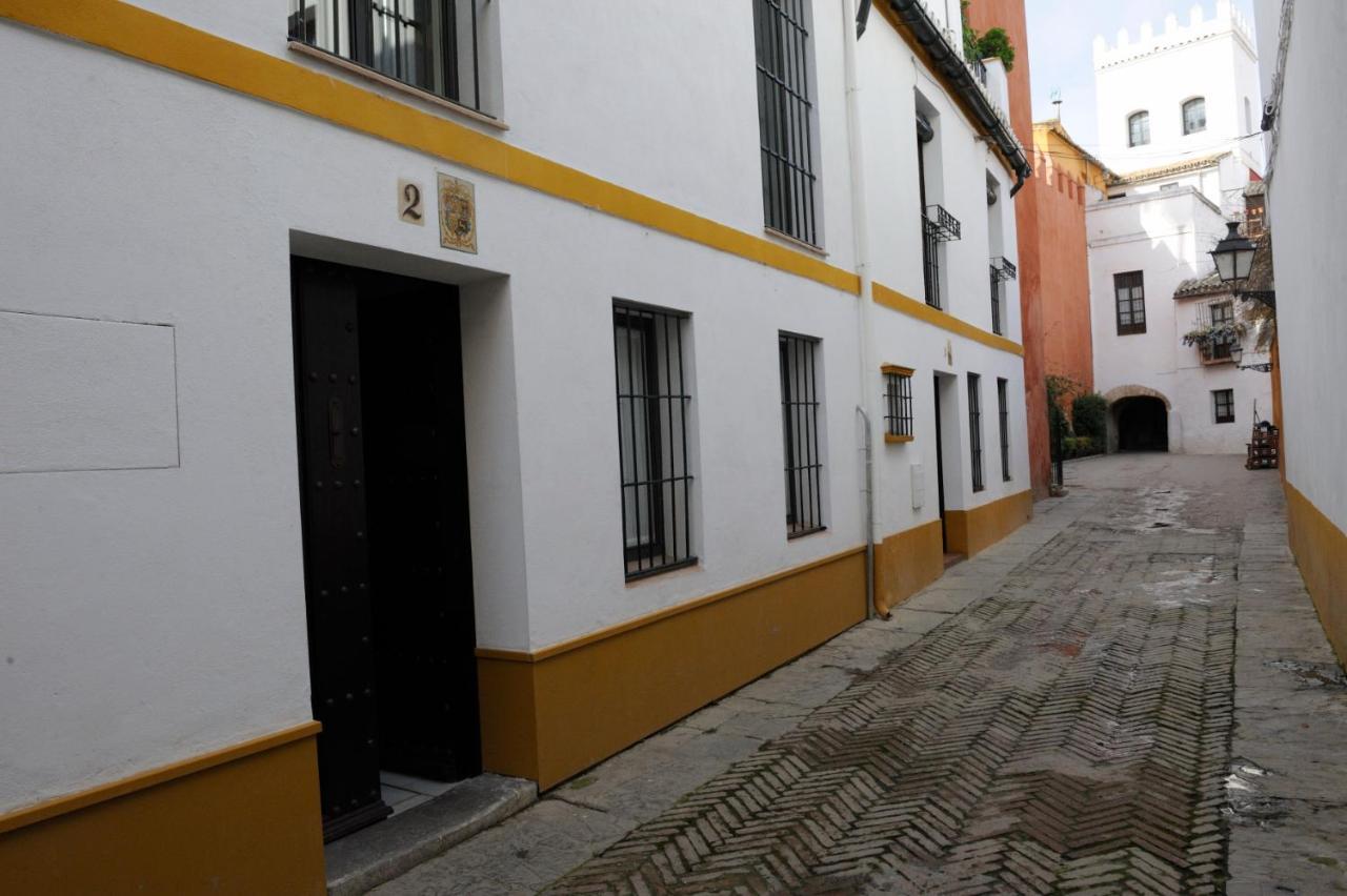The Wall Of The Alcazar Palace Sevilla Exterior foto