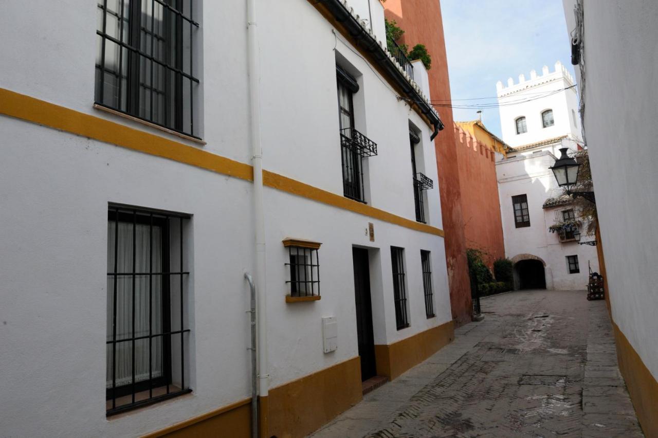 The Wall Of The Alcazar Palace Sevilla Exterior foto